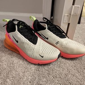 Nike Air Max 270 Women's Shoe